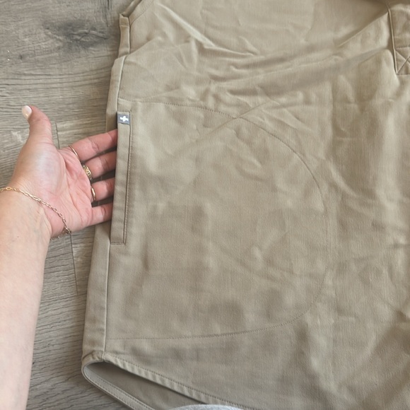 FIGS Rafaela Oversized Scrub Top (latte color) - Picture 3 of 4